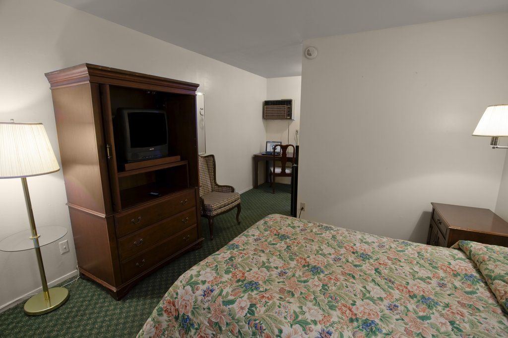 Super 8 By Wyndham Sonora Motel Dış mekan fotoğraf